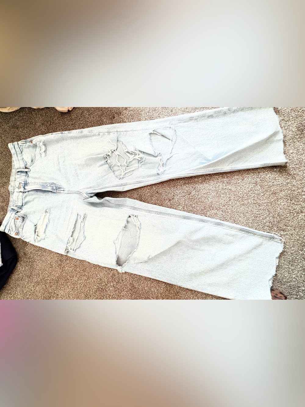 American Eagle Outfitters Light Blue Distressed Boyfriend Jeans